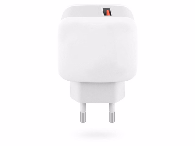 Сетевое зарядное устройство Rombica NEO ZQ1 Quick, белый Сетевое зарядное устройство Rombica NEO ZQ1 Quick, белый