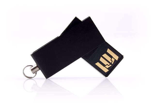 Флеш накопитель USB 2.0 Goodram UCU2 16GB, металл, черный Флеш накопитель USB 2.0 Goodram UCU2 16GB, металл, черный