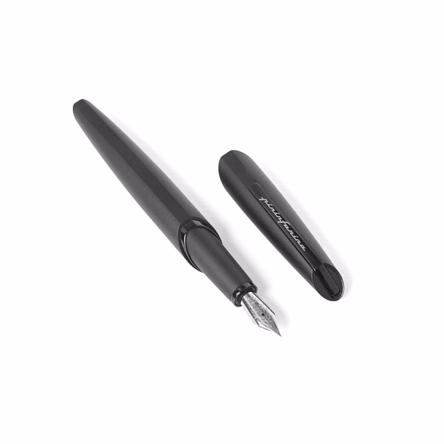 Перьевая ручка PININFARINA PF Two BLACK Перьевая ручка PININFARINA PF Two BLACK