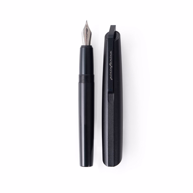 Перьевая ручка Pininfarina PF GO BLACK Перьевая ручка Pininfarina PF GO BLACK