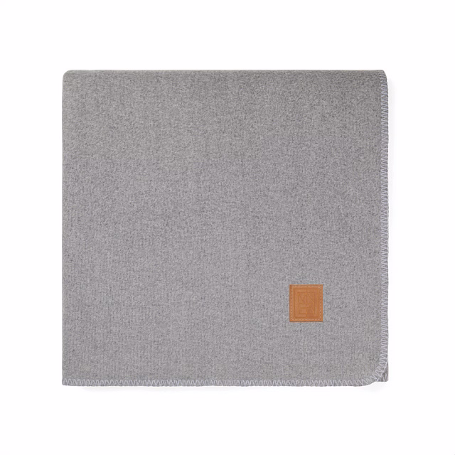 Плед VINGA Moulton из rPET GRS, 320 г/м², 130х170 см Плед VINGA Moulton из rPET GRS, 320 г/м², 130х170 см